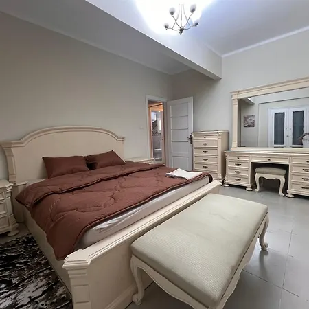 2 Bedroom Minutes Away From Nile Y3-3